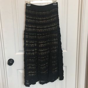 Max Studio Women’s black lacy skirt nude lining